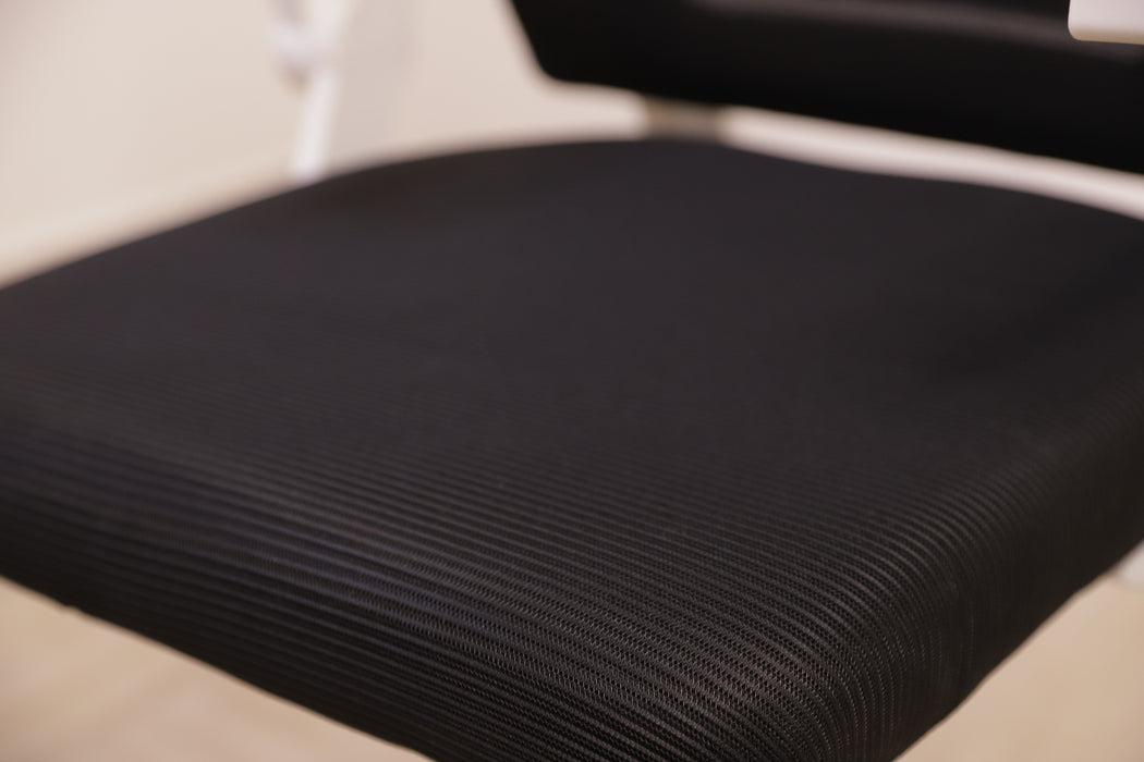 QUANTUM ergonomična kancelarijska stolica [618]